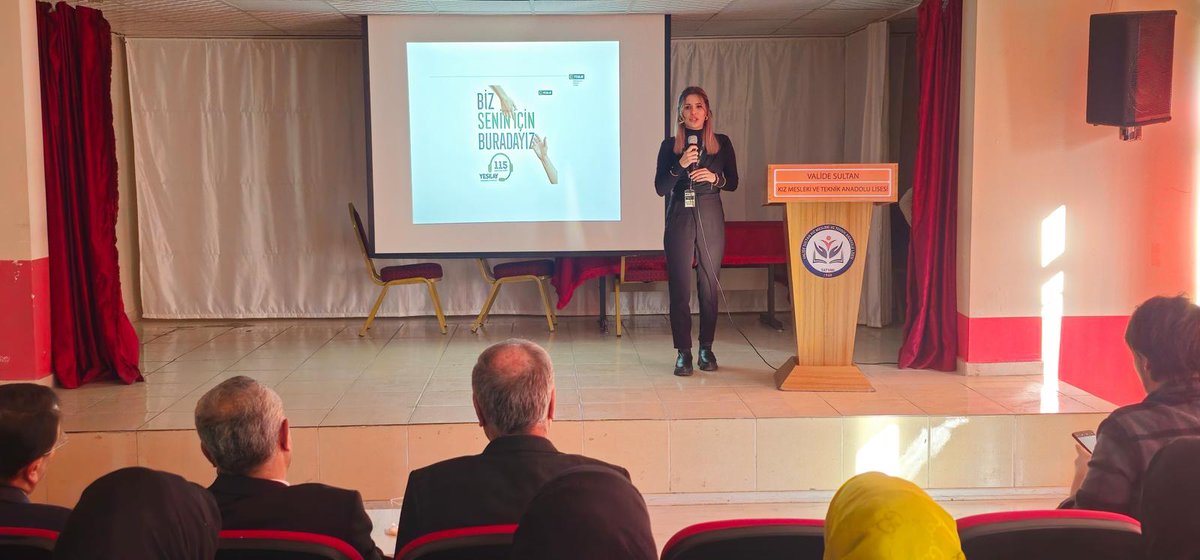 tatvankay's tweet photo. 👮🏻‍♀️"#EniyiNarkotikPolisiAnne"💐 
📍İlçe Emniyet Müdürlüğümüzce Valide Sultan Kız Mesleki ve Teknik Anadolu Lisesi'nde 
Uyuşturucuyla mücadelede farkındalığı ve bilinçlendirme çalışmaları kapsamında kıymetli ailelere yönelik; 

✅'En iyi Narkotik Polisi:Anne' semineri düzenlendi. https://t.co/vRecLekGbY