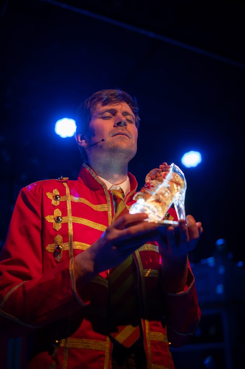 Tristan Jackson-Pate (@tristanjacksonp) on Twitter photo Cinderella Ice Cream Seller:
Starring <a href="/DavidGibb/">David Gibb</a> and <a href="/LaurenHarthorpe/">Lauren Harthorpe</a>
Written and composed by <a href="/DavidGibb/">David Gibb</a>
Produced by <a href="/LittleSeedsMus/">LittleSeedsMusic</a>
Dramaturgy by Renata Allen
Design by Victoria Spearing 2/3 Cinderella Ice Cream Seller:
Starring <a href="/DavidGibb/">David Gibb</a> and <a href="/LaurenHarthorpe/">Lauren Harthorpe</a>
Written and composed by <a href="/DavidGibb/">David Gibb</a>
Produced by <a href="/LittleSeedsMus/">LittleSeedsMusic</a>
Dramaturgy by Renata Allen
Design by Victoria Spearing 2/3