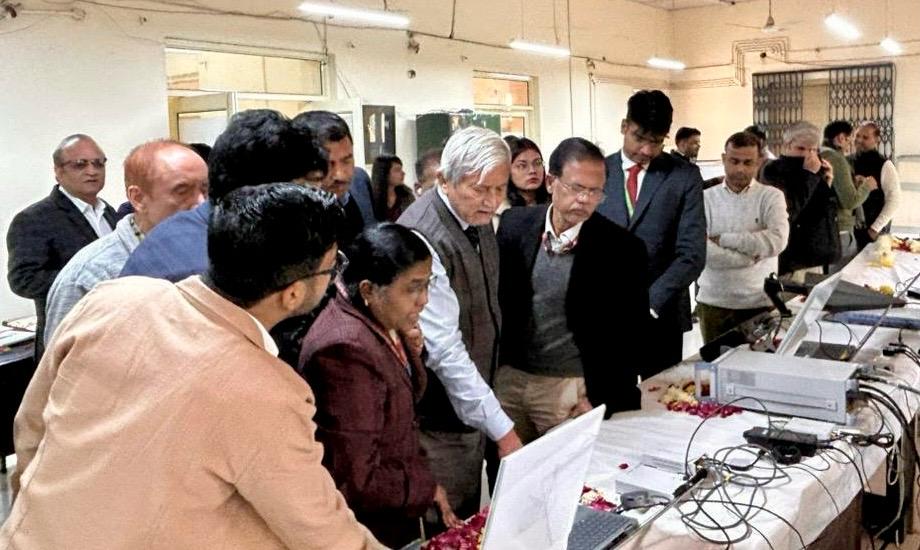 DotWmo's tweet photo. Celebrating the legacy of spectrum monitoring! On 19th Dec 1959, WMO's first International Monitoring Station was established in New Delhi. WPC & WMO honoured this milestone with officers, retirees & staff, sharing insights and memories. #IMSDay #WMO @DoT_India https://t.co/1n4DEnPMU5