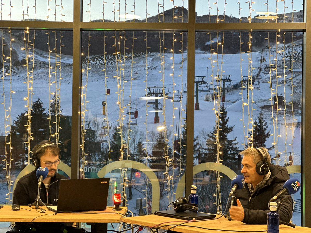Aramon Comunicación (@grupoaramon) on Twitter photo ✨🎙️Hoy contamos en directo con el programa ‘Buenos Días Aragón’ de <a href="/aragonradio/">Aragón Radio</a> en nuestra estación de Formigal-Panticosa.
Antonio Gericó, Presidente Ejecutivo del Grupo Aramón, informa de la última hora en nuestras estaciones.
Síguelo en directo 🔴👉🏻 cartv.es/aragonradio/ra… ✨🎙️Hoy contamos en directo con el programa ‘Buenos Días Aragón’ de <a href="/aragonradio/">Aragón Radio</a> en nuestra estación de Formigal-Panticosa.
Antonio Gericó, Presidente Ejecutivo del Grupo Aramón, informa de la última hora en nuestras estaciones.
Síguelo en directo 🔴👉🏻 cartv.es/aragonradio/ra…