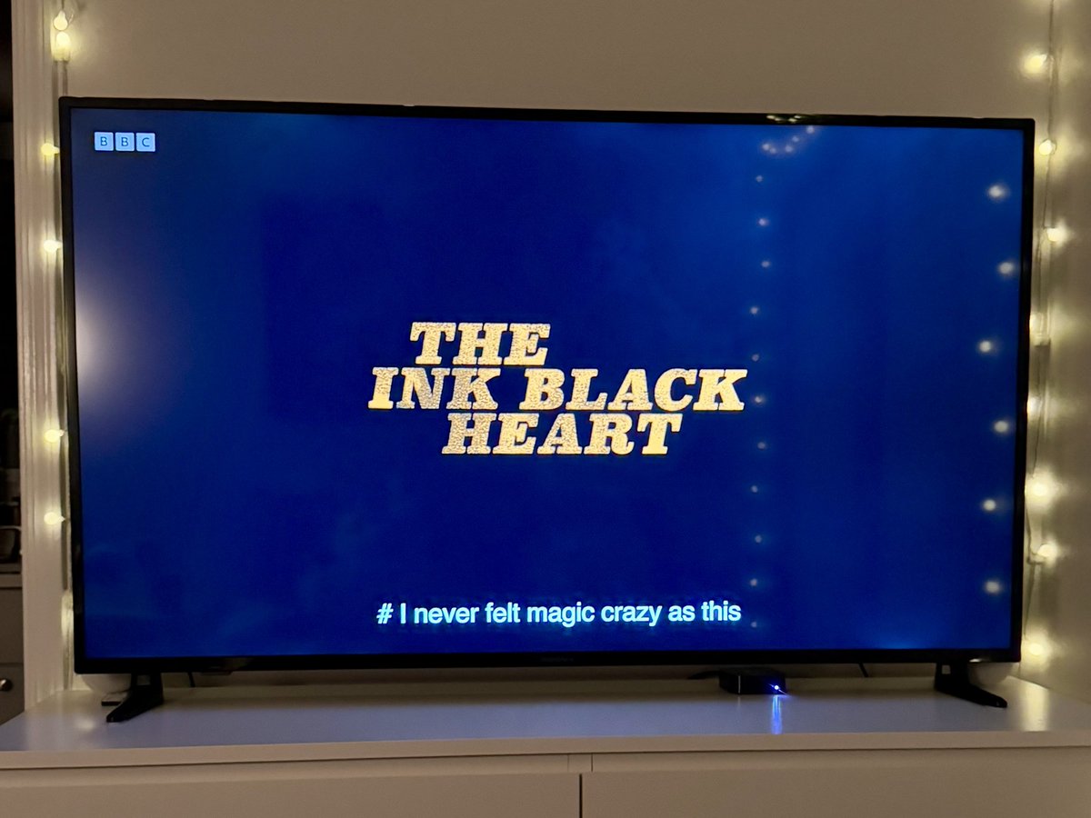HelenStella27's tweet photo. No spoilers, but I’ll be over here dying forever. This show! These books! Strike and Robin have my heart forever. 🖤🖤🖤 https://t.co/Ml8WO2NAB9