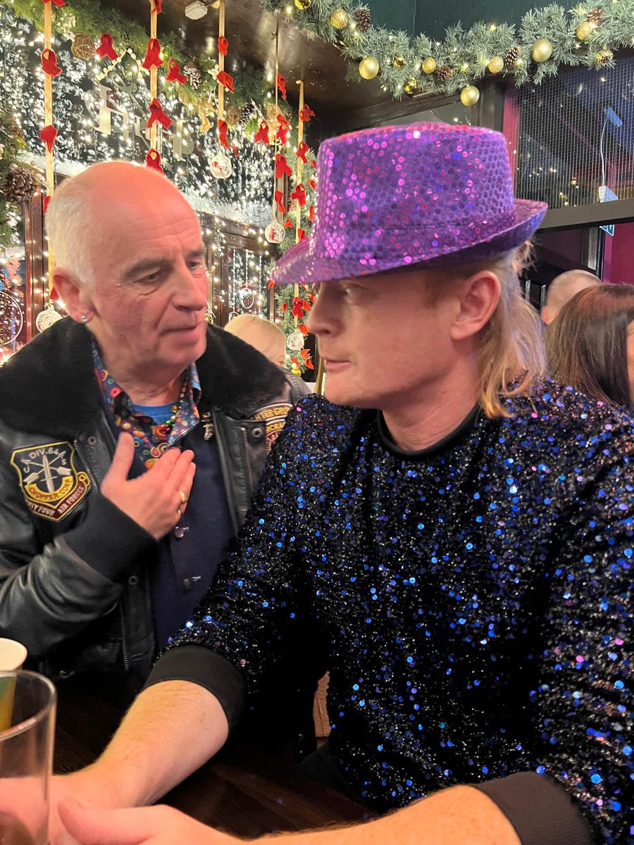TheBoyDanny's tweet image. Serious #sequin chat 👍❤️