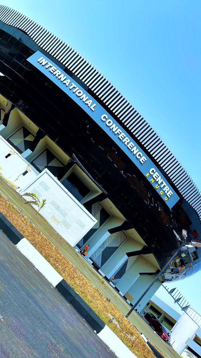 KelOnovo's tweet photo. Just imagine how much this place will generate for the state.

The only place comparable in size to this is ShopRite.

If Peter says he will do it, he does it before you even realize it��s done.
•A conference center with the biggest auditorium in Enugu, currently seating about 5,000 people (if I’m correct).
•A shopping mall.
•A hotel.
•Recreational centers.
•Shops.

TIH Mall is a goal.