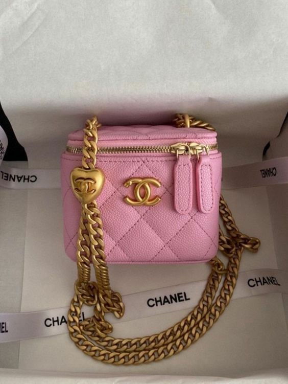 Chanel box
