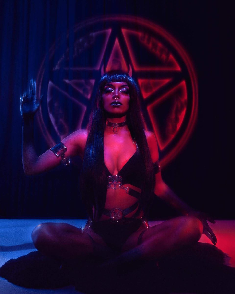 ♈Satan's messenger♈ tweet media