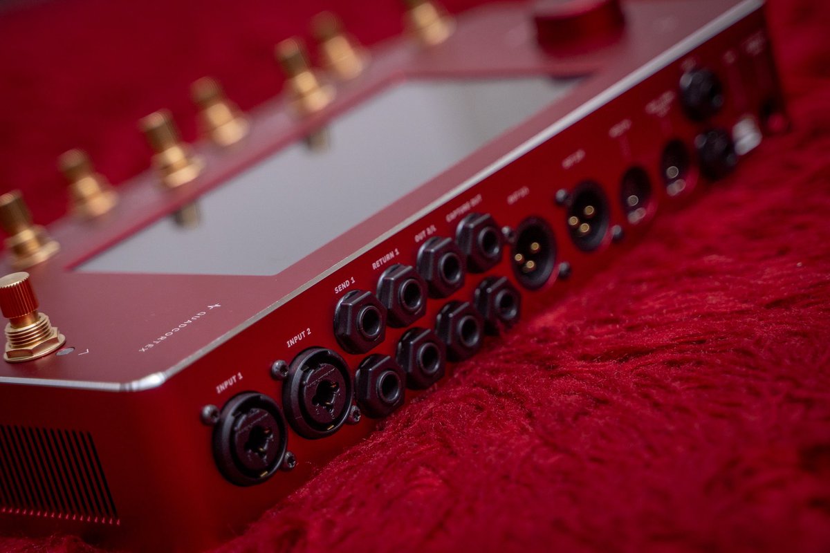 Neural DSP Quad Cortex リミテッドカラーが1台入荷してます