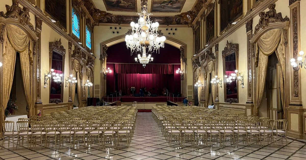 ¿Buscas un espacio para celebrar tu evento? <a href="/RealCirculoAmis/">Real Círculo de la Amistad</a> es una Asociación cultural sin animo de lucro que dispone de un marco incomparable para celebrar tu evento.

☎️ 663977674
👉 circuloamistad.com