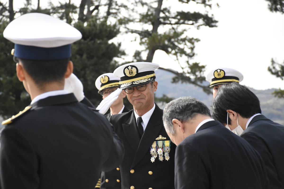 20日付で練習艦隊司令官から西山将補が幹部候補生学校長として着任