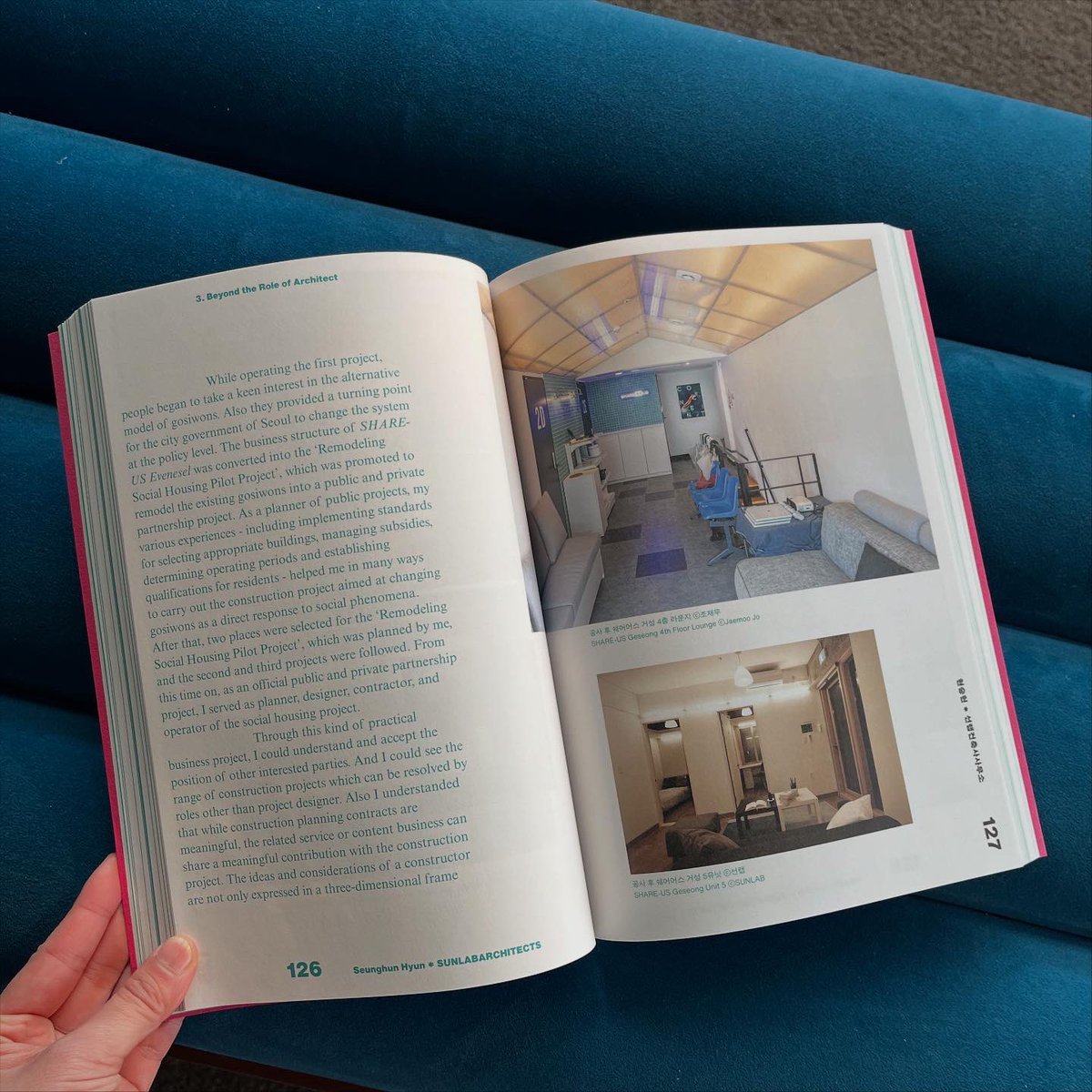 2024 젊은 건축가상 <연속, 관점, 경험>이 발간되었습니다. 책 전체 에디터로 참여한, 애정을 담은 새 책입니다. 수상자 세 분의 주요 작품과 에세이를 엮었습니다. 조만간(!!) 서점에서 구매 가능합니다.
#젊은건축가상 #연속관점경험 #2024젊은건축가상