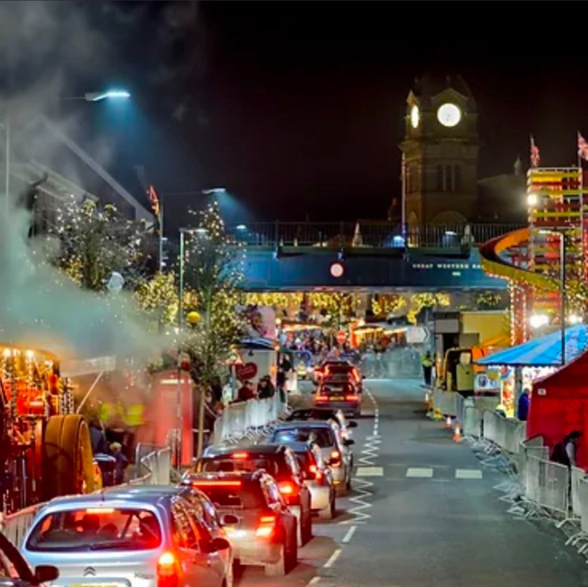 Hungerford &amp; Area Weekly News 
pennypost.org.uk/hungerford-are…

The extravaganza, a foodbank, a championship , a camera, would-be firefighters, parking in the High Street and a look back at the main stories we’ve covered in ‘24. Community notices and news from @Hungerford_TC 
#hungerford