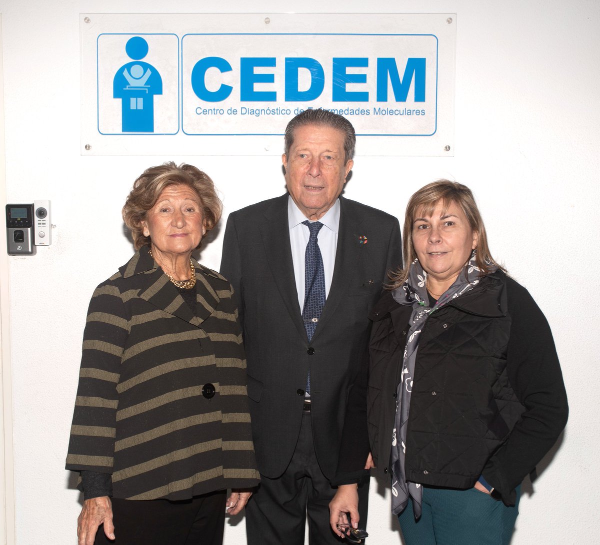 Además de un impulsor de la investigación para mejorar la detección y tratamiento de las enfermedades metabólicas hereditarias ha sido un humanista, defensor de la cultura de paz y la justicia social <a href="/CedemEMH/">CEDEM</a>. Hasta siempre querido profesor