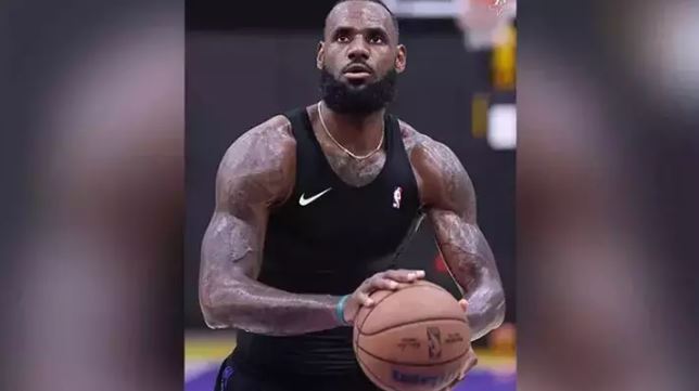 📌 LeBron James’ten NBA kariyer dakika rekoru

📎 dha.com.tr/2552523