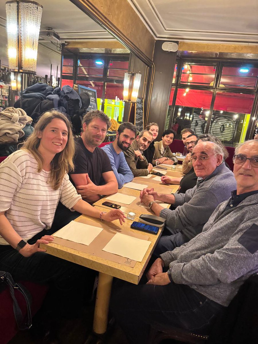 Ce mercredi, à l’Assemblée de circonscription du Nouveau Front Populaire avec <a href="/PouriaAmirshahi/">Pouria Amirshahi</a> nous avons réaffirmé une priorité : rester uni·es. Face aux inégalités et à l’urgence sociale, intensifions nos mobilisations autour des causes qui nous rassemblent ✊🏼 #NFP #Union