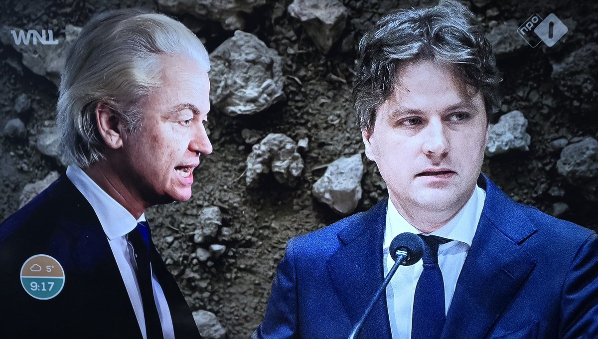widtvoet's tweet photo. De titel Politicus van het Jaar wordt deze keer gedeeld. En wel door @geertwilderspvv en @HenriBontenbal
#politicusvanhetjaar #politicusvanhetjaar https://t.co/G0PvBhDKmK