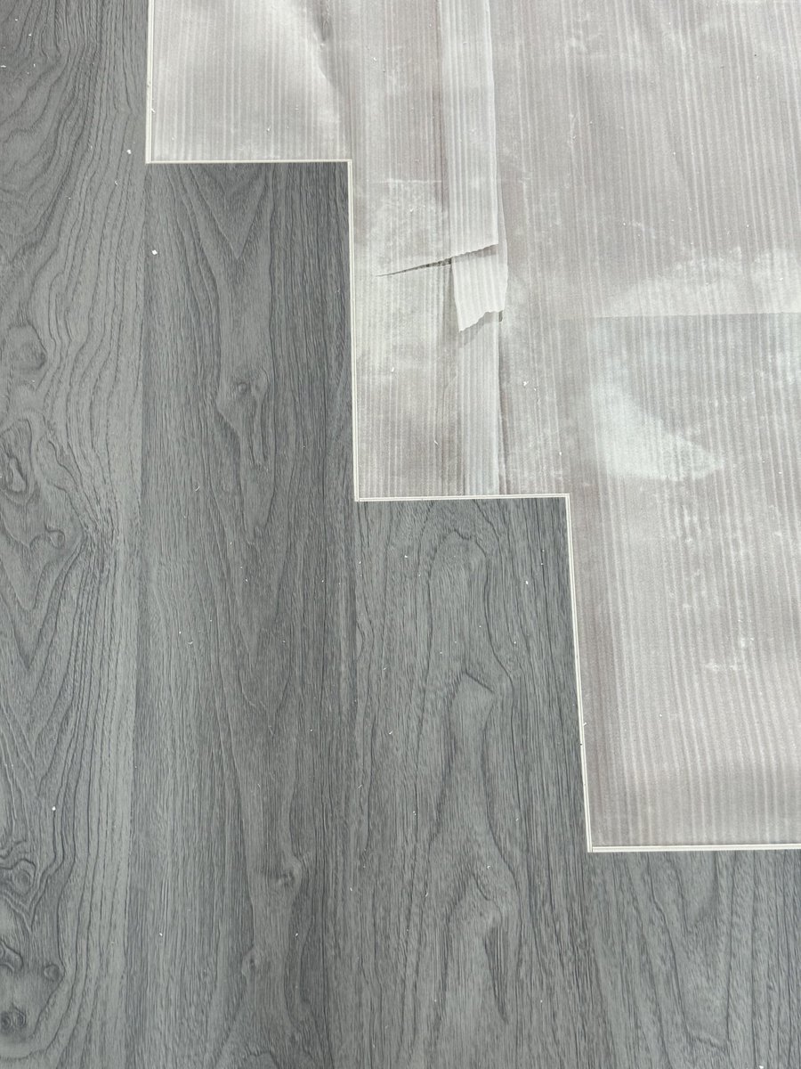 JadeLight123's tweet photo. How to choose high-quality SPC flooring⁉️

For consumers, it is crucial to know how to identify the quality of SPC flooring. High-quality SPC flooring should be durable, stain-resistant, UV-resistant and …

👉👉Read more：
https://t.co/DlYxfluFUe… https://t.co/OMuKDM1pVM