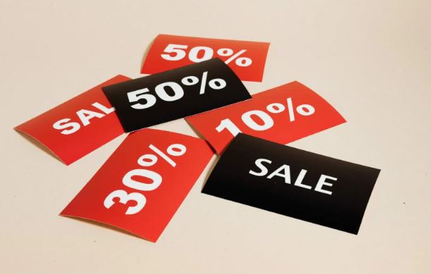 Make your #retail product #promotions more profitable - A data-driven approach to promotions planning can help retailers be more competitive through a greater understanding of how to more effectively market their goods without a focus solely on price. #AI loom.ly/s9ggqVY