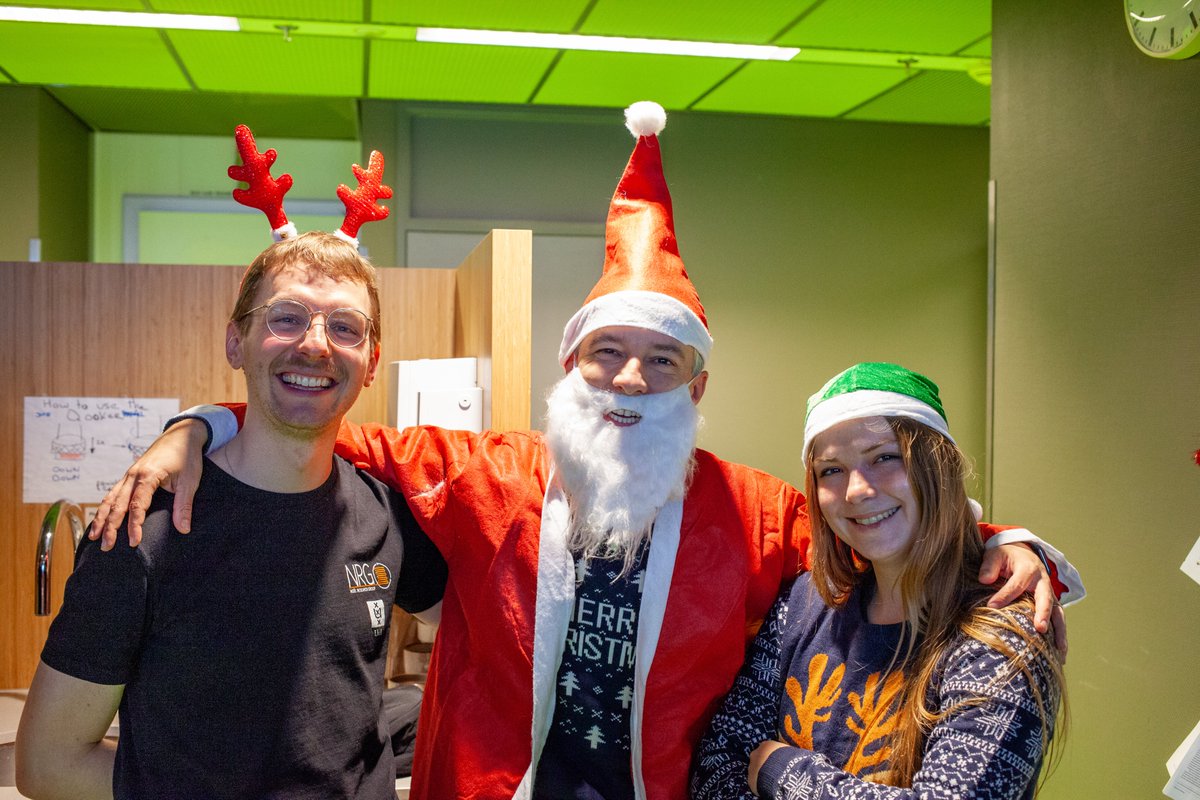 Noel Research Group (@noelgroupuva) on Twitter photo 🎄✨ What a year for <a href="/NoelGroupUvA/">Noel Research Group</a> ! ✨🎄
From festive fun to unforgettable scientific moments, 2024 was amazing:
Secret Santa with Père Noël <a href="/tnoel82/">Timothy Noël</a> & his elves: <a href="/MorganRegnier/">Morgan Regnier</a> & <a href="/ClaraVega_97/">Clara Vega</a>!
A fantastic Xmas dinner to wrap it all up.
Here’s to 2025! 🥂
#HAPPYHOLIDAYS 🎄✨ What a year for <a href="/NoelGroupUvA/">Noel Research Group</a> ! ✨🎄
From festive fun to unforgettable scientific moments, 2024 was amazing:
Secret Santa with Père Noël <a href="/tnoel82/">Timothy Noël</a> & his elves: <a href="/MorganRegnier/">Morgan Regnier</a> & <a href="/ClaraVega_97/">Clara Vega</a>!
A fantastic Xmas dinner to wrap it all up.
Here’s to 2025! 🥂
#HAPPYHOLIDAYS