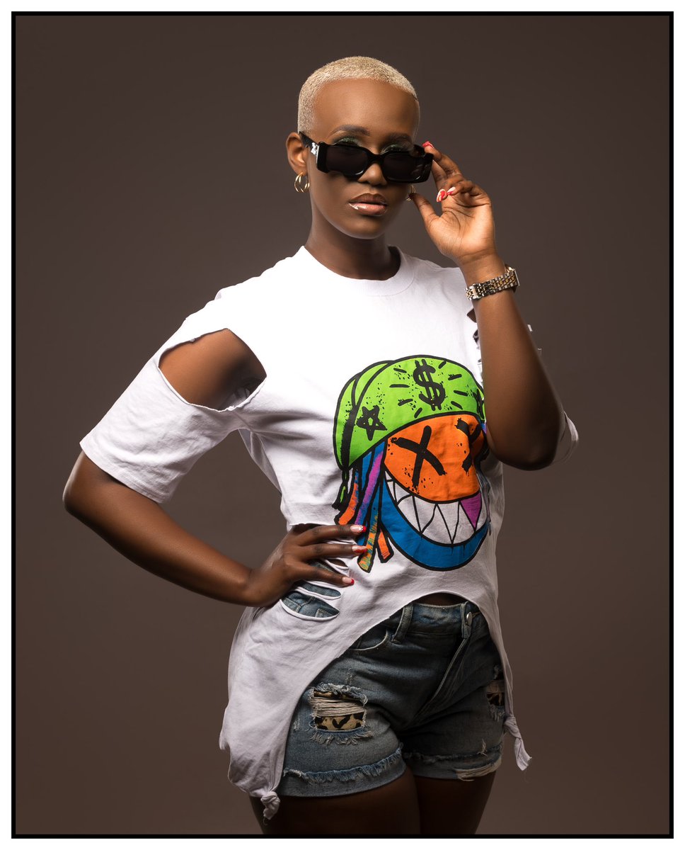 lakebunyonyieco's tweet photo. Hey our people 🙏🙏🙏🙏 Don't forget that 02/5/2025. Lugogo cricket oval will be full of vibe🙏🙏🙏🙏 @OmegaBaibe it's her day to shine ♥️♥️♥️♥️💜💜💜💜🥰 #queen_of_the_west #diagramevolution https://t.co/GaBZvRmqsL