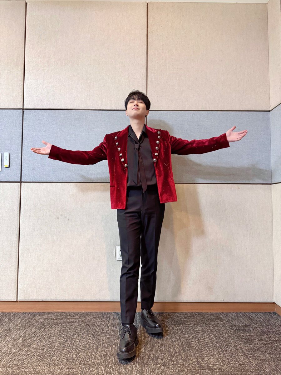 ์ด์ฐฌ์(LEECHANWON) ๊ณต์ ํธ์ํฐ (@chanwonofficial) on Twitter photo ๐ธ ์ฐฌ๋๊ทธ๋ํผ ๐ธ
์ค๋์ <2024 KBS ๊ฐ์๋์ถ์ >๋ก
์ฐฌ์์ด ์ฐพ์๊ฐ๋๋ค๐
์ฐฌ์์ด ์ด๋ค ๋ฉ์ง ๋ฌด๋๋ฅผ
์ค๋นํ์์ง ๋๋ฌด ๊ถ๊ธํ์๋ค๊ตฌ์?๐
๋ชจ๋ ์ ๋
8์ 20๋ถ!
KBS2์์ ํจ๊ปํด์ฃผ์ธ์๐ฅฐ
#์ด์ฐฌ์ #LeeChanWon
#KBS๊ฐ์๋์ถ์
#ํฐ์์ํฐํ
์ธ๋จผํธ ๐ธ ์ฐฌ๋๊ทธ๋ํผ ๐ธ
์ค๋์ <2024 KBS ๊ฐ์๋์ถ์ >๋ก
์ฐฌ์์ด ์ฐพ์๊ฐ๋๋ค๐
์ฐฌ์์ด ์ด๋ค ๋ฉ์ง ๋ฌด๋๋ฅผ
์ค๋นํ์์ง ๋๋ฌด ๊ถ๊ธํ์๋ค๊ตฌ์?๐
๋ชจ๋ ์ ๋
8์ 20๋ถ!
KBS2์์ ํจ๊ปํด์ฃผ์ธ์๐ฅฐ
#์ด์ฐฌ์ #LeeChanWon
#KBS๊ฐ์๋์ถ์
#ํฐ์์ํฐํ
์ธ๋จผํธ