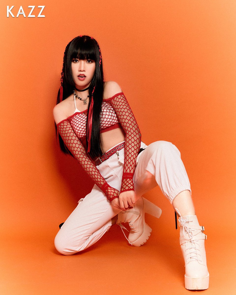 Kazzmagazine's tweet photo. 🔥❤️
#ชวนเสวนา #SHALLWE #DEGIFT
#KAZZMAGAZINE https://t.co/sZ0alNPHF0