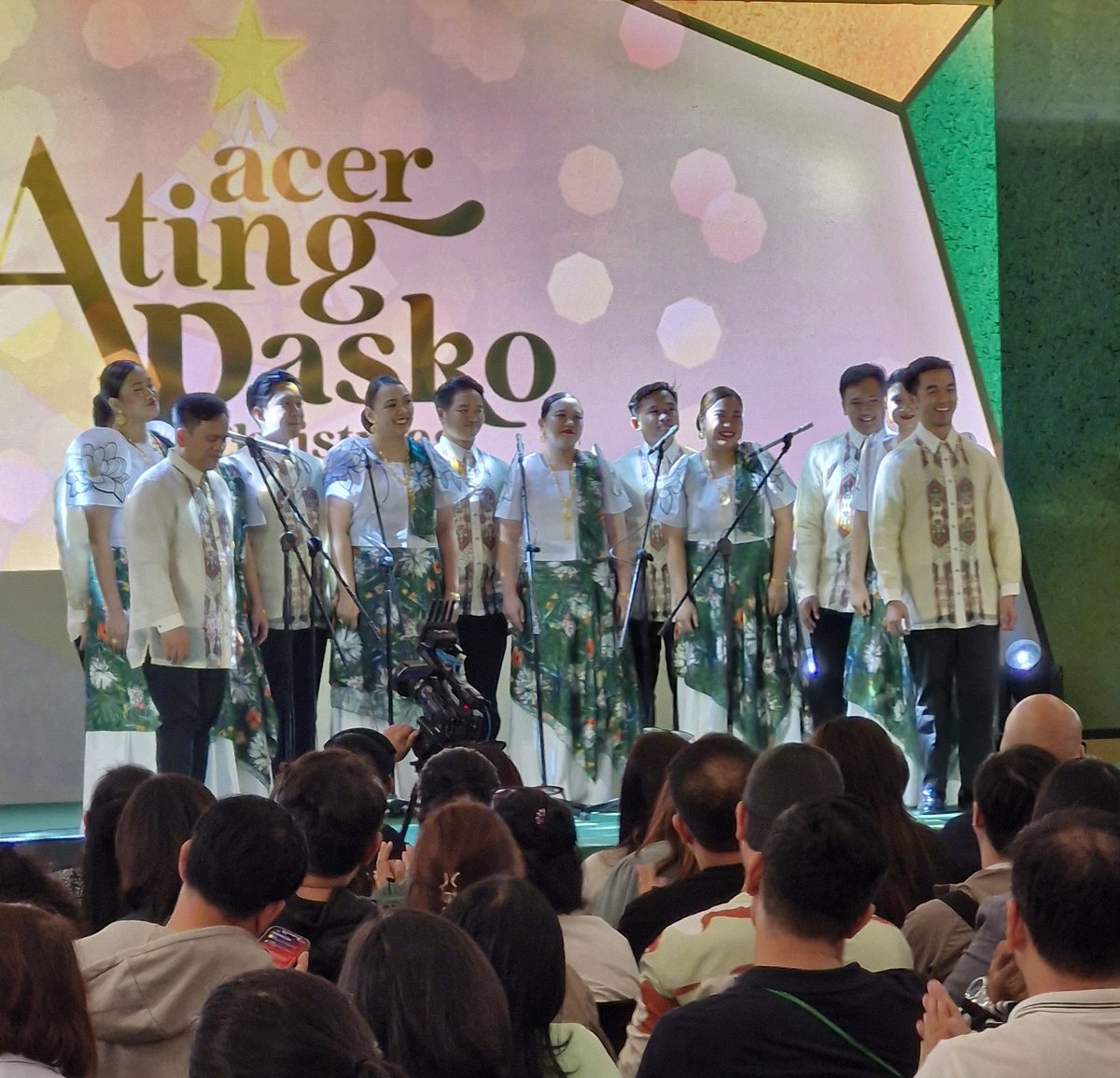 NASEyow's tweet photo. @philmadz @SB19Official @AcerPhils I was there po :)
#SB19 #Madz #AcerAtingPasko https://t.co/x5W0L3YmC4