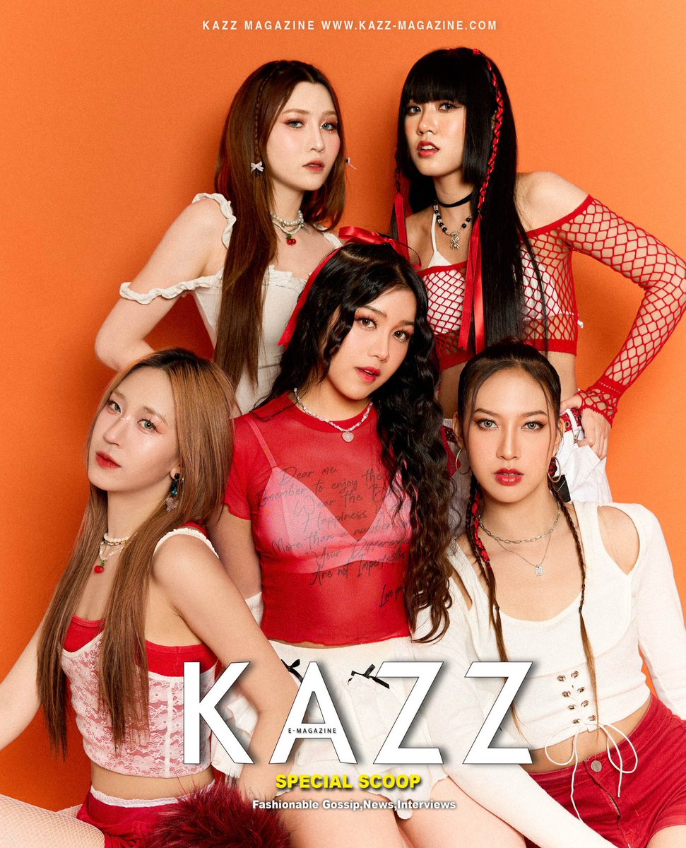 Kazzmagazine's tweet photo. #ชวนเสวนา #SHALLWE #DEGIFT
.
เริ่ดไม่หยุด!! พบกับเกิร์ลกรุ๊ป
สุดสวย ‘DE GIFT’ พร้อมมาโชว์สเต็ปแดนซ์แบบจัดเต็ม กับซิงเกิลใหม่ อย่างเพลง "ชวนเสว(นา) Shall We?"✨
.
ถือเป็นอีกหนึ่งวงเกิร์ลกรุ๊ป ที่สวยหลากหลายคาแรคเตอร์ และน่าติดตามสุด ๆ สำหรับสาว ๆ “DE GIFT” ที่ล่าสุดไม่ปล่อยให้แฟน ๆ คอยนาน ขอจัดเต็มสเต็ปแดนซ์ ในซิงเกิลใหม่ อย่าง “ชวนเสว(นา) Shall We?” เนื้อหาเพลงเล่าถึง ผู้หญิงที่มีความมั่นใจ เป็นตัวของตัวเอง เมื่อเจอคนที่ถูกใจก็เลยแสดงออกมาผ่านการเชิญชวนมาเสวนา หรือชวนคุยกัน ซึ่งท้าทายความรู้สึกที่ชัดเจน ไม่ต้องเสียเวลาและพร้อมจะผูกความสัมพันธ์ต่อ โดยใช้คำศัพท์สแลงของวัยรุ่นที่กำลังเป็นที่นิยมในยุคนี้มาแต่งเป็นเนื้อร้อง บวกกับสไตล์เพลงป๊อป ผสมผสานซาวน์ Electronic ด้วยเมโลดี้ที่ชวนติดหู คำร้องที่ติดปาก รวมถึงท่อนแร็ปที่เน้นความเท่และท่าเต้นสุดแซ่บ นั่นเอง
.
เรียกได้ว่าเป็นเพลงที่สาว ๆ แซ่บมาก และจัดเต็มสเต็ปแดนซ์สุด ๆ ซึ่งทาง KAZZ ก็ได้มีโอกาสสัมภาษณ์ และเก็บภาพของสาว ๆ 'DE GIFT (เดอ กิฟต์)' มาให้แฟน ๆ ได้ชมกันด้วย
.
📌 ซึ่งแฟน ๆ สามารถไปติดตามชมคลิปสัมภาษณ์ของสาว ๆ 'DE GIFT (เดอ กิฟต์)' ได้ที่ : https://t.co/0vRZtcvbjs
.
#KAZZMAGAZINE
