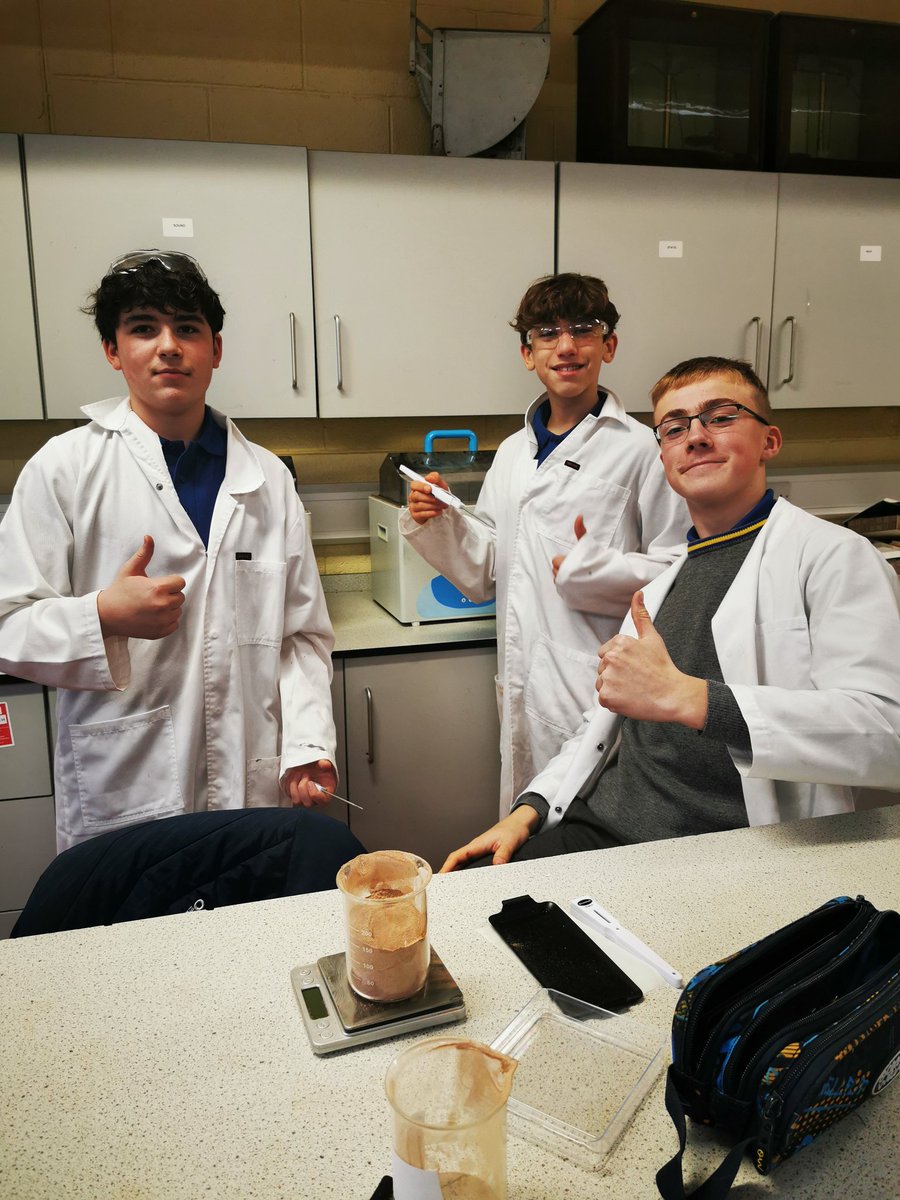 clear_georgina's tweet photo. Investigating optimum temperature for hot chocolate with class Oak. @MaristAthlone https://t.co/7ZUtfXtXVU