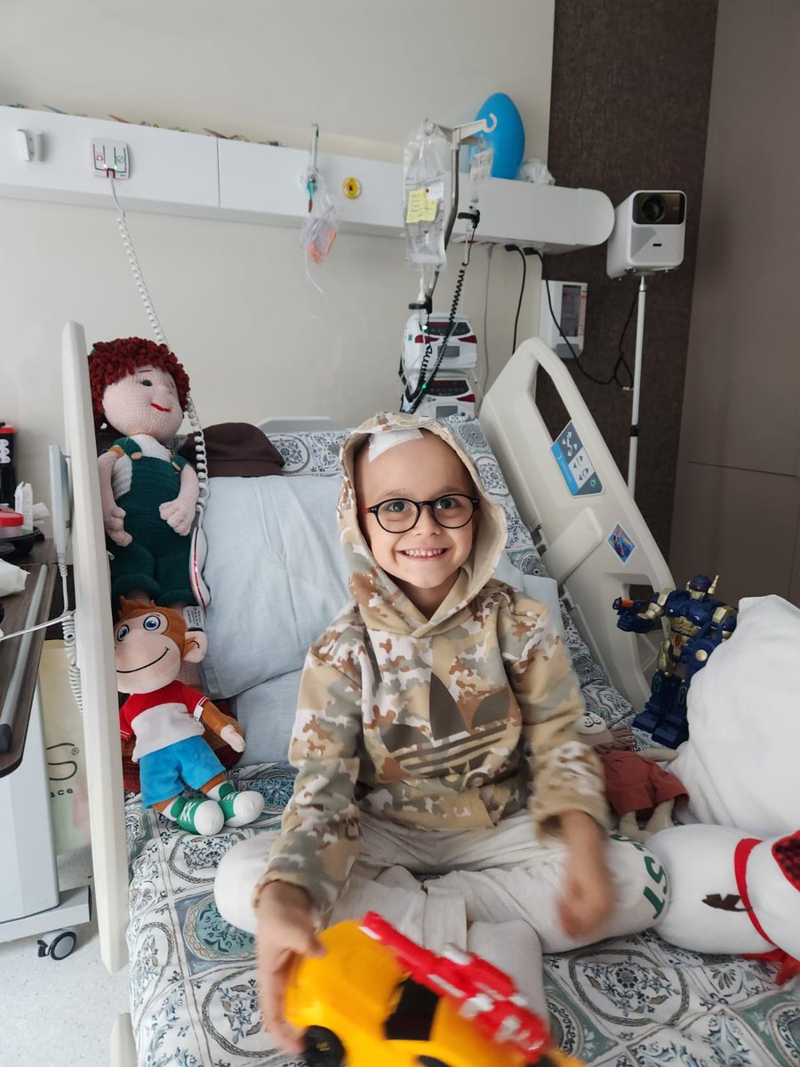 ÇOK ACİL DUYURU! 🚨

Yiğit kan kanserine yakalandı.
Durumu günden güne kötüye gidiyor.
Acil kemik iliği donörü gerekiyor.
Kan grubu fark etmiyor.
Haydi ona umut olalım hayata tutunsun.

ÇOCUKLAR HEP GÜLSÜN 😔🙏

0530 344 29 44