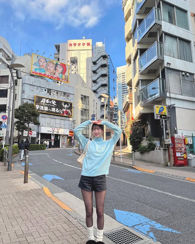 [241220] #JIWON (@/jiwxoxni) IG post

"End of the year full of happiness🤍"

#HuhJiwon #허지원 #지원
#CherryBullet #체리블렛