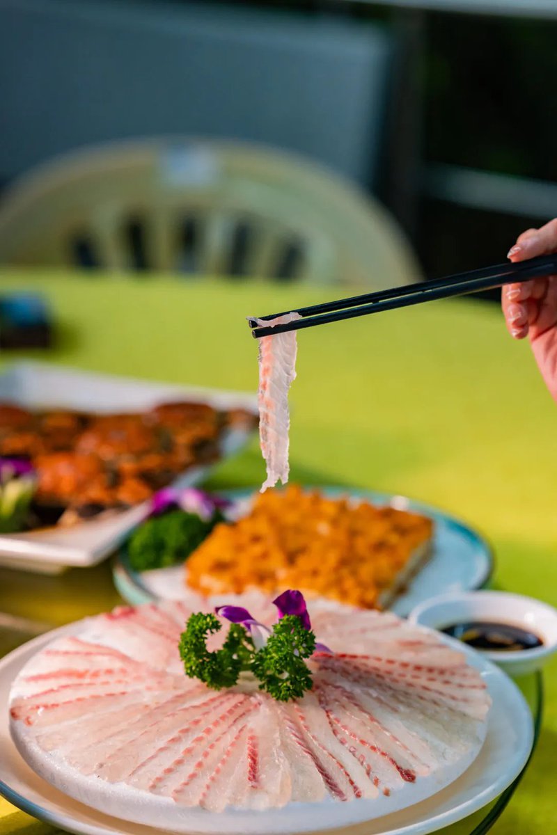 DiscoverFoshan's tweet photo. The national 24 #solarterms gourmet list is out with 341 delectable #winter delights.🥘🍜

🐟The Whole Fish Banquet and Whole Wine Banquet of #Foshan's Nanhai district have been hailed as quintessential delicacies from the #BeginningofWinter to the #MajorCold period.🙌 This winter, head to Nanhai and indulge in these hearty feasts!😋 #TastyFoshan [📷/WeChat ID: fsnhly] @TastesChina