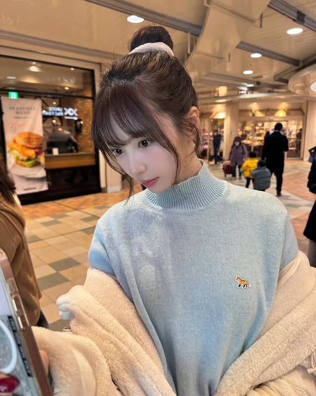 [241220] #JIWON (@/jiwxoxni) IG post

"End of the year full of happiness🤍"

#HuhJiwon #허지원 #지원
#CherryBullet #체리블렛