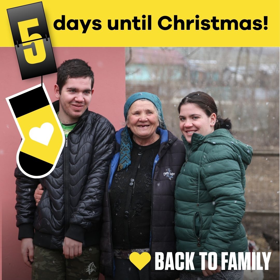 HopeandHomes's tweet image. 💛 With just #fivedays to go until Christmas, we hope you can find a few minutes to read the uplifting story of how our supporters made it possible for Mihaela and Iulian to get out of the orphanage and #BackToFamily

🔗 Full story below
hopeandhomes.org/blog/gabrielas…