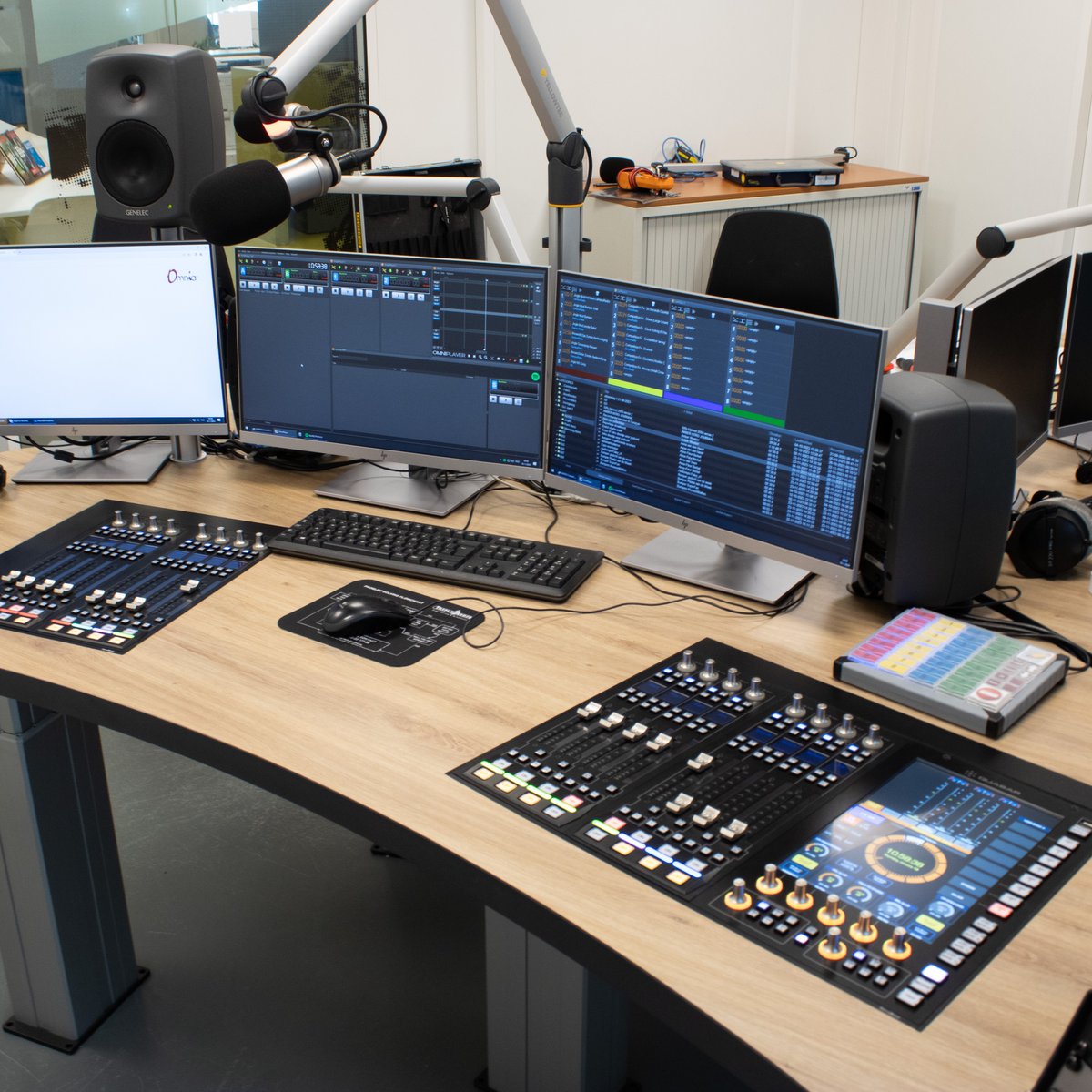 tripleaudio's tweet photo. Upgraden | Geef jouw studiomeubel een upgrade 📈

Geniet jij al volop van jouw studiomeubel, maar wil je toch een upgrade? Dan ben je bij Triple Audio aan het goede adres.

Benieuwd naar wat we voor jou kunnen betekenen? Neem contact met ons op! https://t.co/BJ8hTbGJ9G