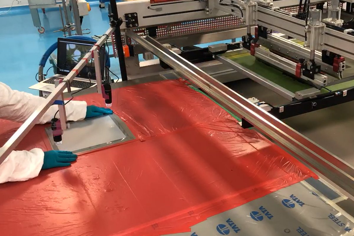 SUNRISE (@sunrisenet1) on Twitter photo **New project** REACH-PSM will set up the first full-scale demonstration of next-gen solar manufacturing in Africa. Funded by the <a href="/UKRI_News/">UK Research and Innovation</a> Ayrton Challenge Programme, and led by <a href="/SwanseaUni/">Swansea University</a> in collaboration with universities in Africa
Read more: sunrisenetwork.org/news/first-ful… **New project** REACH-PSM will set up the first full-scale demonstration of next-gen solar manufacturing in Africa. Funded by the <a href="/UKRI_News/">UK Research and Innovation</a> Ayrton Challenge Programme, and led by <a href="/SwanseaUni/">Swansea University</a> in collaboration with universities in Africa
Read more: sunrisenetwork.org/news/first-ful…