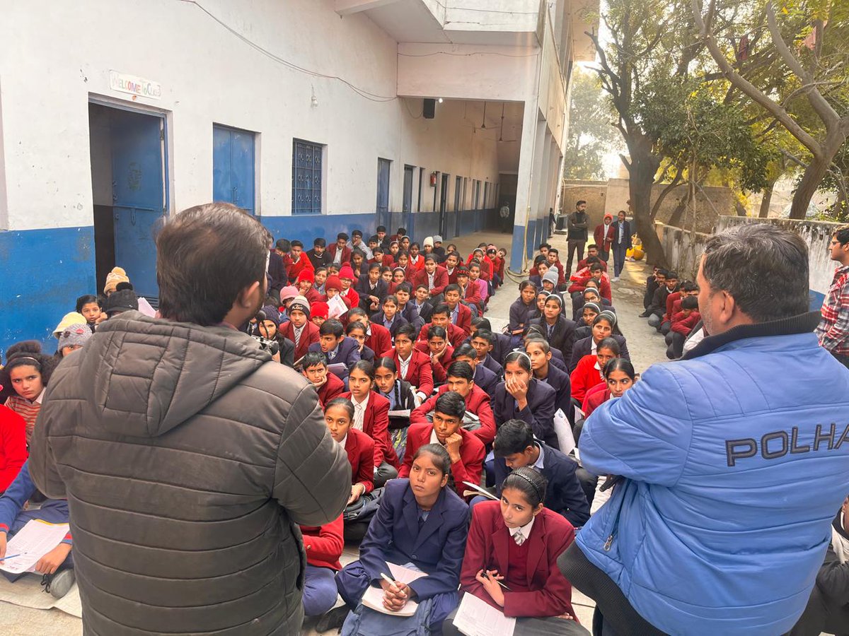 Composite campaign conducted at Santosh Public School, Baghpat! Students &amp; teachers were briefed on LPG safety, 1906 helpline, and the benefits of composite cylinders.

<a href="/DirMktg_iocl/">Director (Marketing), IndianOil</a> <a href="/IndianOilcl/">Indian Oil Corp Ltd</a> <a href="/ChairmanIOCL/">ChairmanIOC</a> <a href="/EDLPGIOCL/">Sailendra K</a> <a href="/ioclupso2/">IOCL_UPSO-2</a> <a href="/HemantIoc/">Hemant Rathore</a> <a href="/cvenj_Shivendra/">SHIVENDRA KUMAR</a>