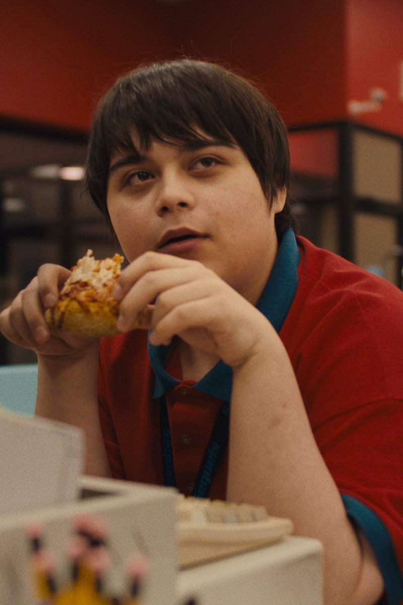 🎊緊急速報🎊 
主演アイザイア・レティネンが日本にやってくる‼️

📅 12/27(金), 28(土), 29(日) 都内劇場にて舞台挨拶を行います🎤💥
🎟️ チケット情報は近日公開

映画 #ILikeMovies #アイ・ライク・ムービーズ
𝟏𝟐.𝟐𝟕 𝒇𝒓𝒊 𝑹𝒐𝒂𝒅𝒔𝒉𝒐𝒘