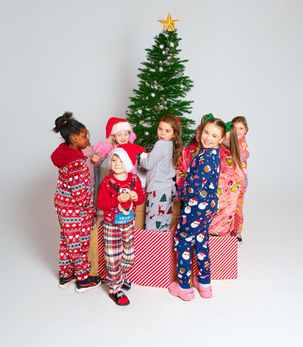 🎄✨ Make this Christmas a Special one! ✨🎄

By donating to Toonspeak, you’re giving young people the chance to experience the magic of theatre - through workshops, performances, and creative opportunities.

toonspeak.co.uk/donate

#LightUpToonspeak #ChristmasCampaign
