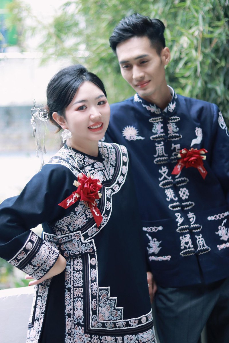 Krystalaway's tweet image. 饮睢水，成睢人
水族婚礼服饰  #Chinesewedding