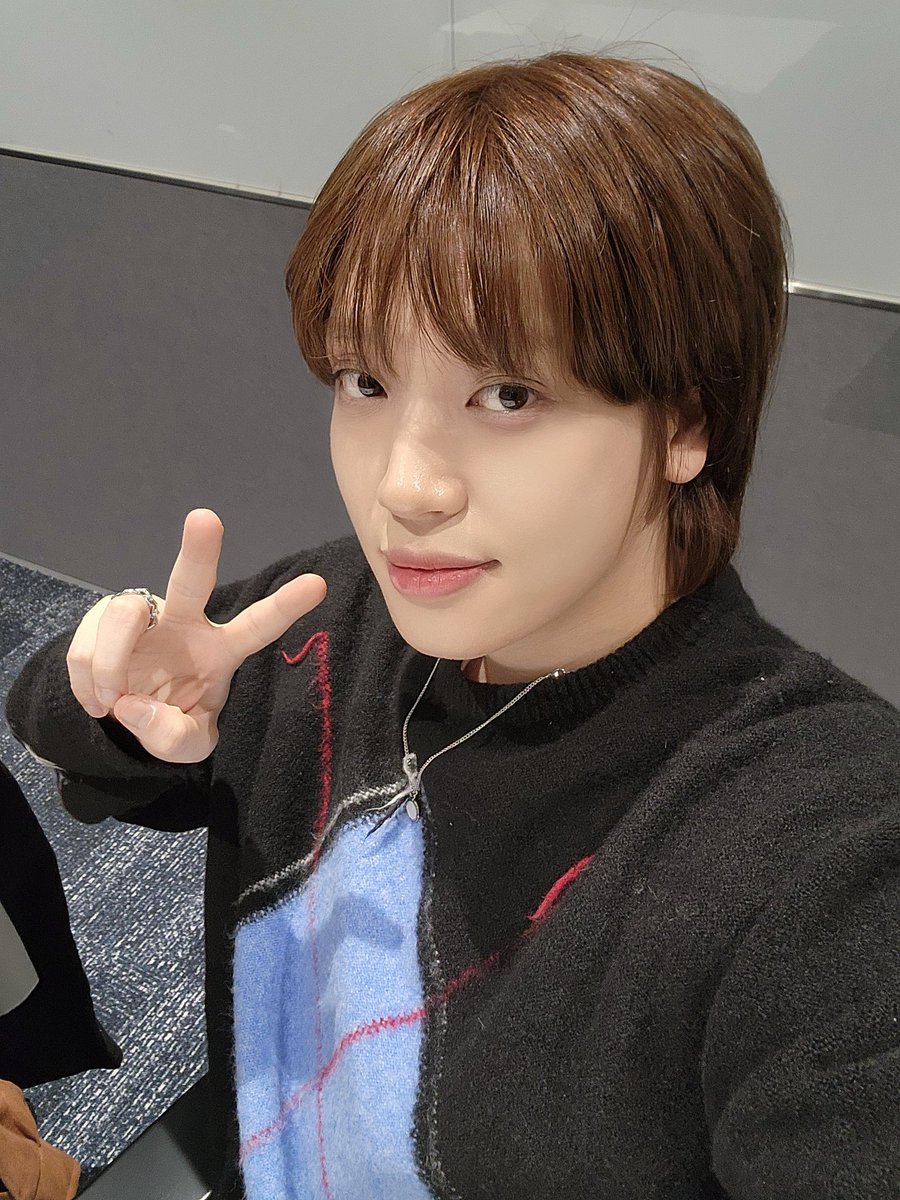 [📸] 니엘 유튜브 '스튜디오 쫄? 탑티어즈' 

안뇽안뇽
좋은 밤이야 ㅎ
지금 딱 자기 직전인가?!
이거 보면서 스르륵 자버려라!!
오늘 하루도 고생 많았다ㅎ
내일 하루도 행복한 하루 보내!!

탑티어즈 14화 보러가기
youtu.be/DWhb9NiBWeQ

#니엘 #NIEL