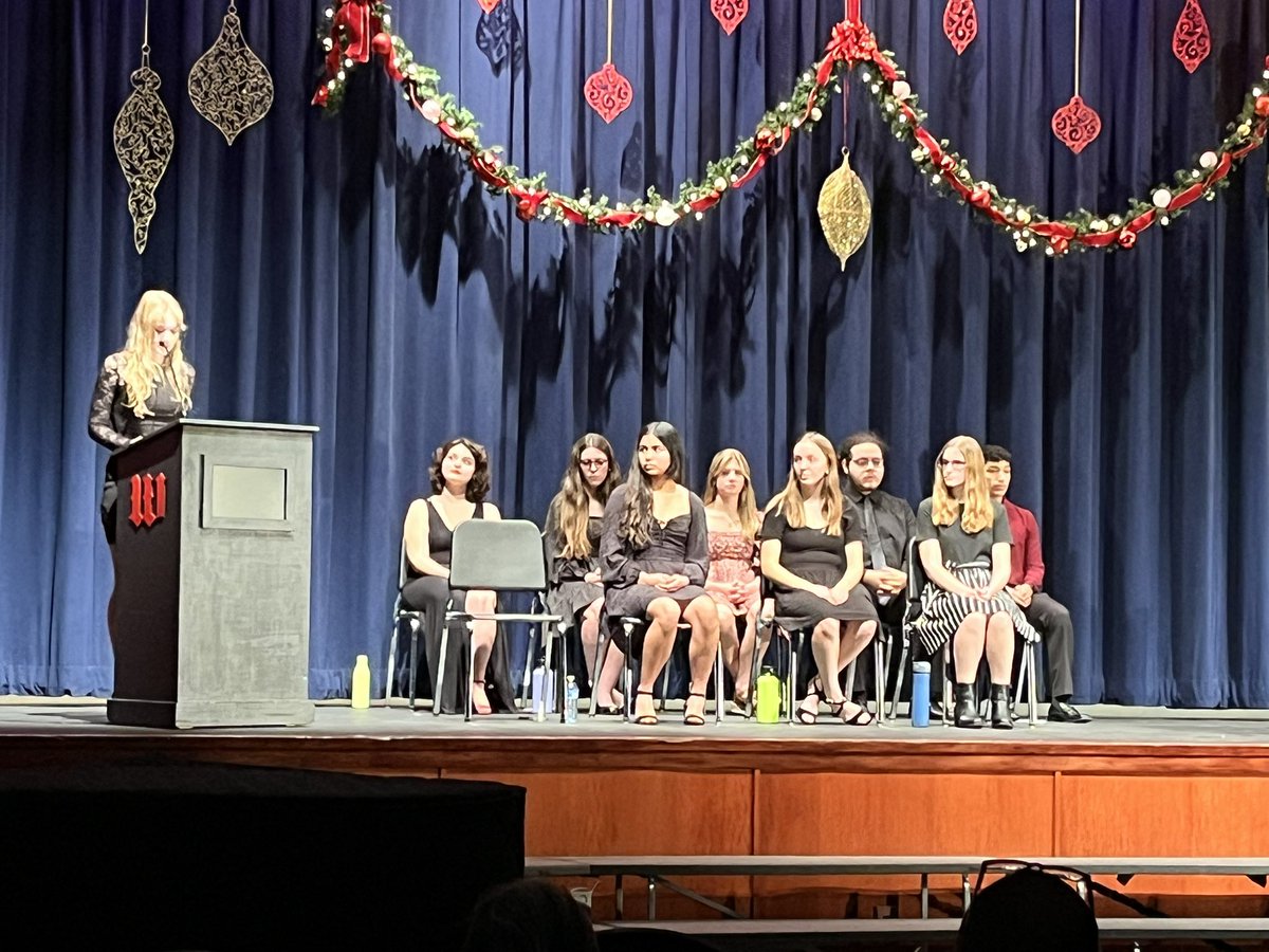 WilliamsonHS1's tweet photo. Williamson HS National Honor Society Inductions!  @WCSMarauders https://t.co/IwisT21SMl