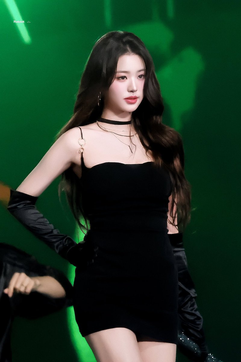 wonyoung pics tweet media