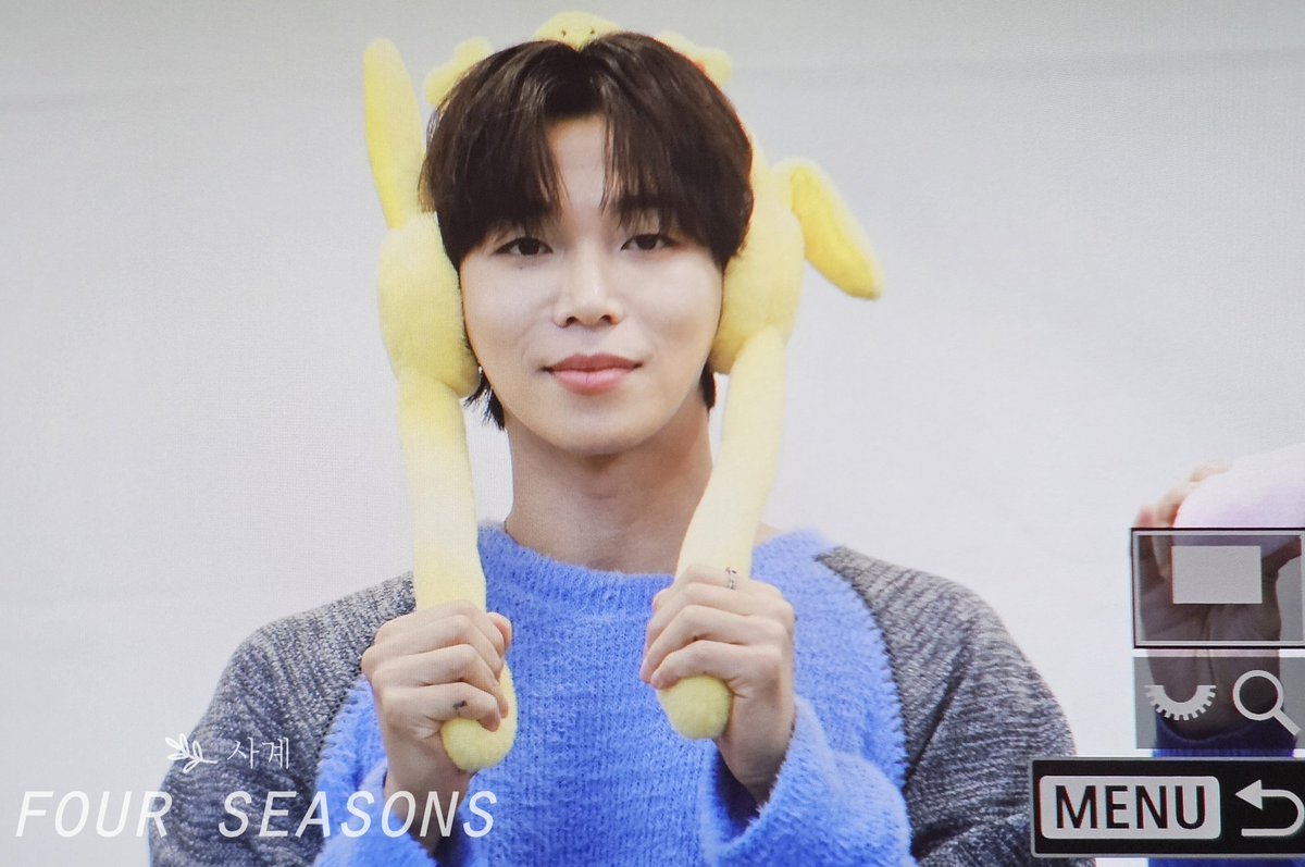 hj_fourseasons's tweet photo. 241220 뮤직앤드라마

💛💛

#세븐어스 #SEVENUS #이레 #IREAH
@ireahand_ https://t.co/0OVAGXKjwP