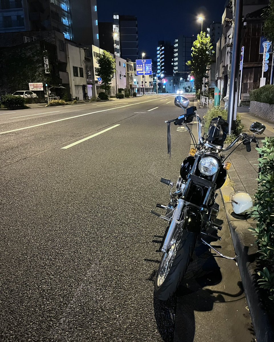 __R_a_y's tweet photo. 日付が変わるまでには帰宅できると思いきや、目前でレッカー

#初期エボ #4速エボ #forevertwowheels

https://t.co/tWtcPTleFH https://t.co/wVZlMUh5T3