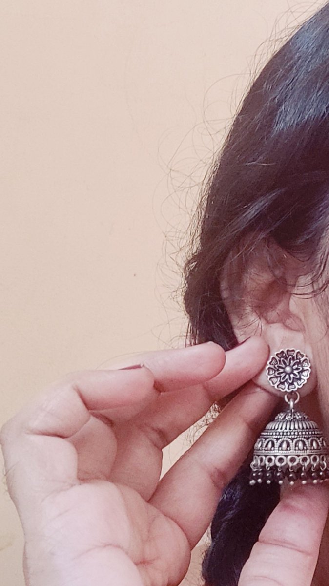 Sailu_JSP's tweet image. సరే ఇప్పుడు ఈ trend లో participate చేస్తే 2025 అంతా బాగుంటుందా Sir 😊
#JhumkaTwitter