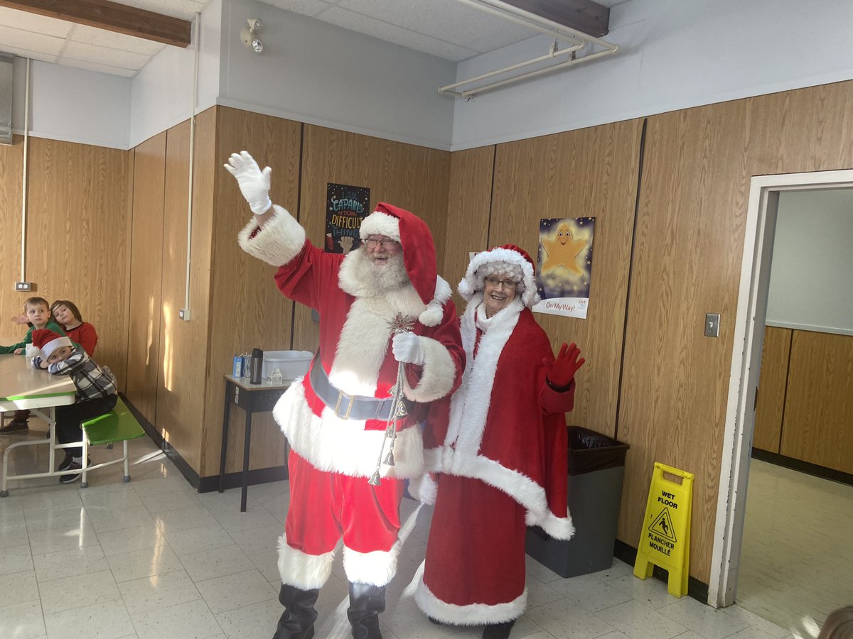 Christmas Brunch at Whitbourne Elementary <a href="/KidsEatSmartNL/">Kids Eat Smart</a> <a href="/NLESDCA/">NLESD</a> <a href="/NLTeachersAssoc/">NLTA</a>