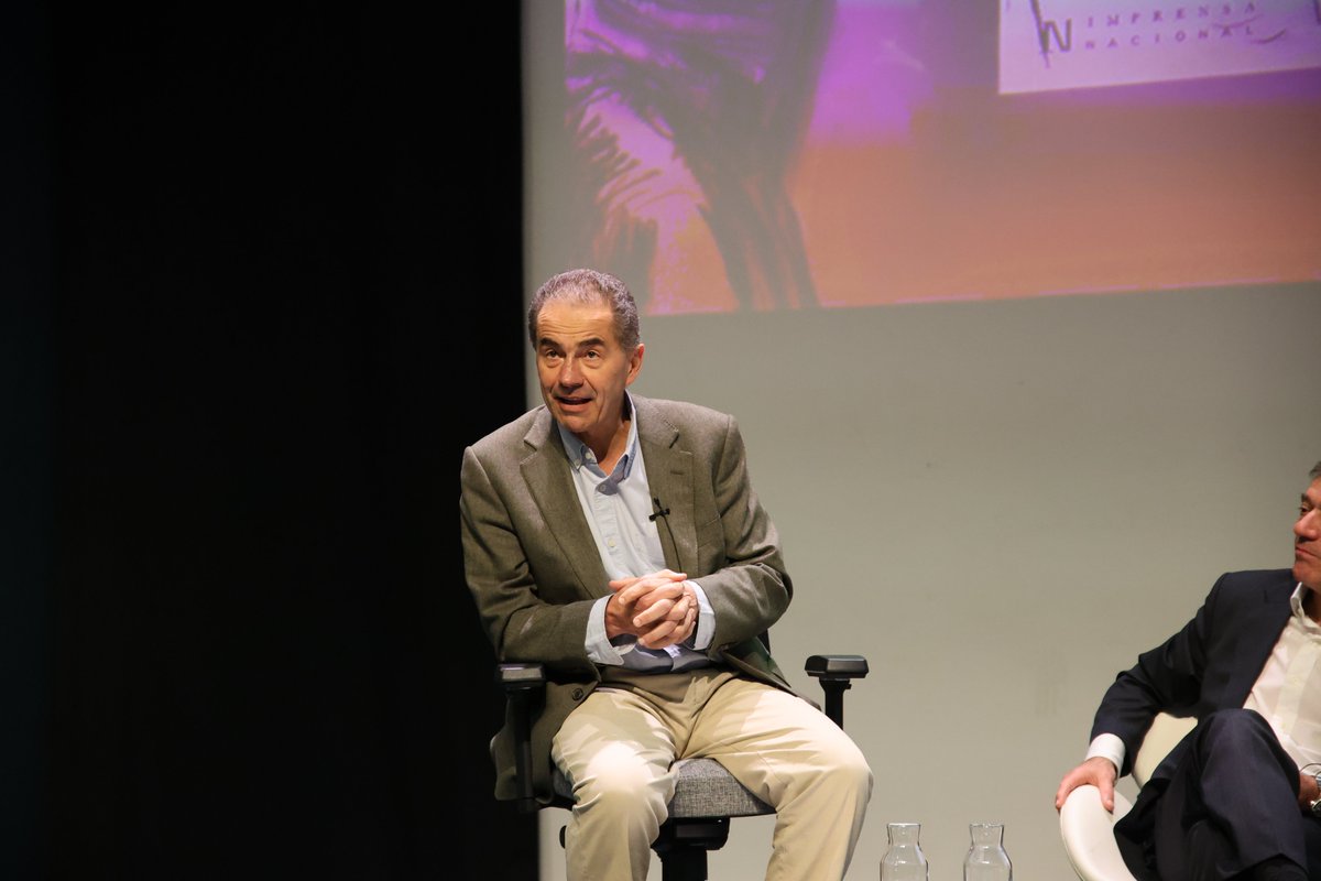📚Recently, #INESCTEC and @feup_porto  hosted the presentation and debate of the book "Que Pirâmide Humana?", by Manuel Heitor. 

👀💡 Meaningful discussions emerged on how research, innovation, and advanced training can drive public policy in Portugal and Europe. 🌍📚
