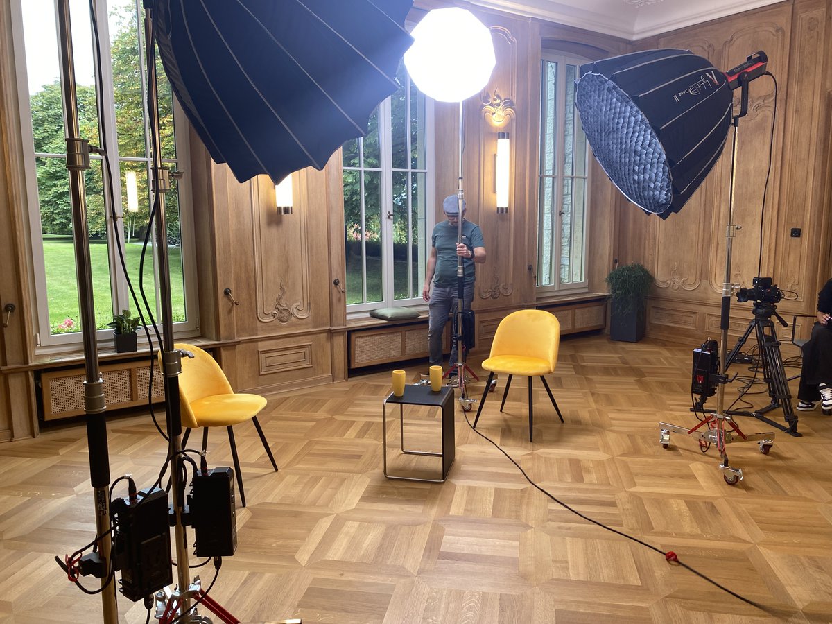 Das neue Videocast-Format «Liechtenstein Finance Insights» ist online. Diverse Experten haben bereits auf unserem gelben Stuhl Platz genommen und Fragen zu Bankenplatz, Fondsstandort und Stiftungsstandort  beantwortet: lnkd.in/dTt6GBU5