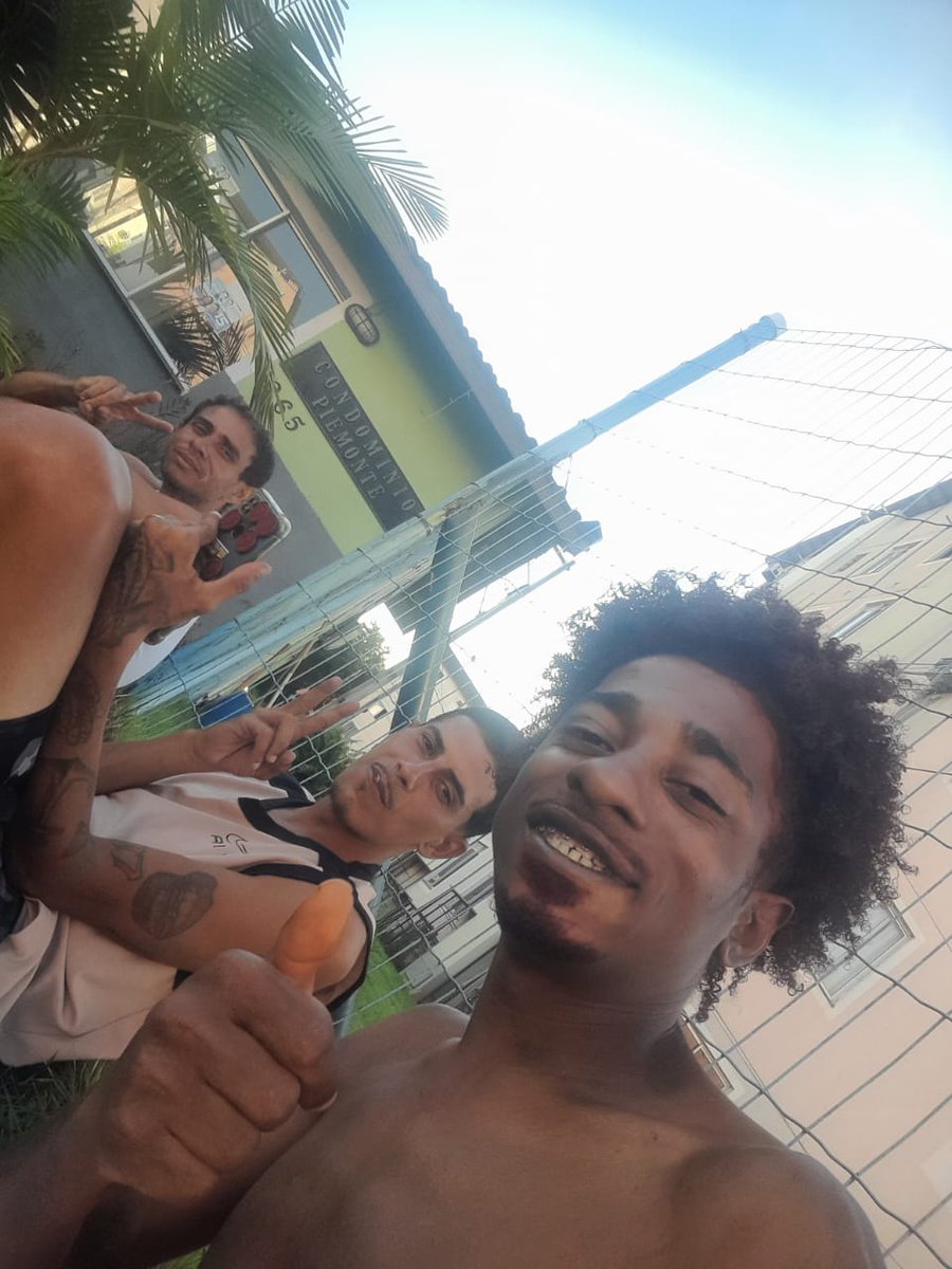 Fumando um pra relaxar!🏙️✌️🍁🥋