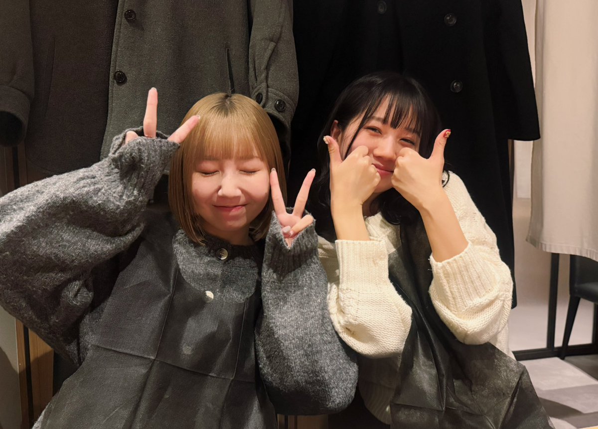 zucchini_mizo's tweet photo. 本日の赤いきつねと緑のたぬき

#聞間彩　#小西杏優　#つりビット https://t.co/UwwAHJwDlE