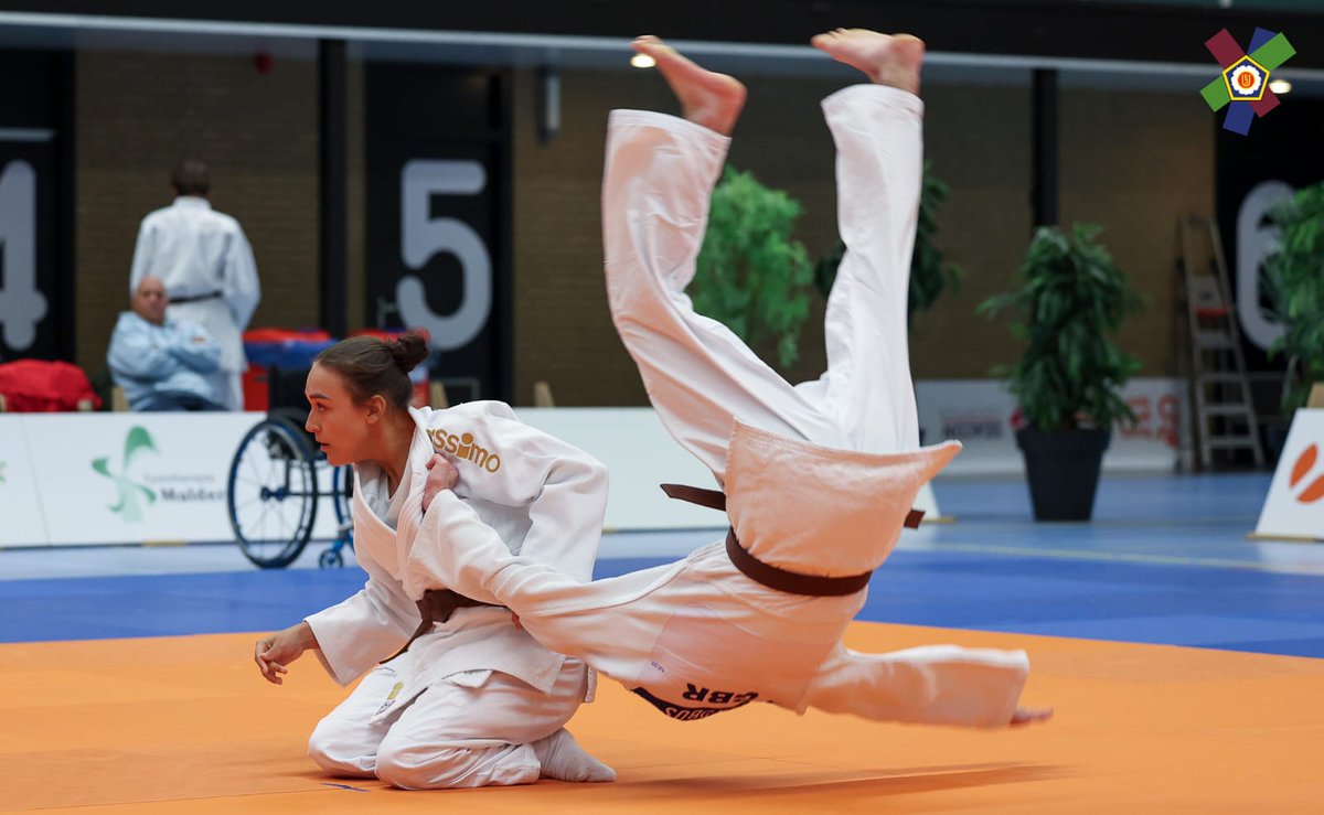 🚨 Student Success Story 🚨
Bexhill College Student, Izzie Everest, has added another European Championship Title to her collection after winning big in Venray, Holland, last month.
Read the full news story on our website: bexhillcollege.ac.uk/izzie-everest-…
#StudentSuccess #BexhillCollege